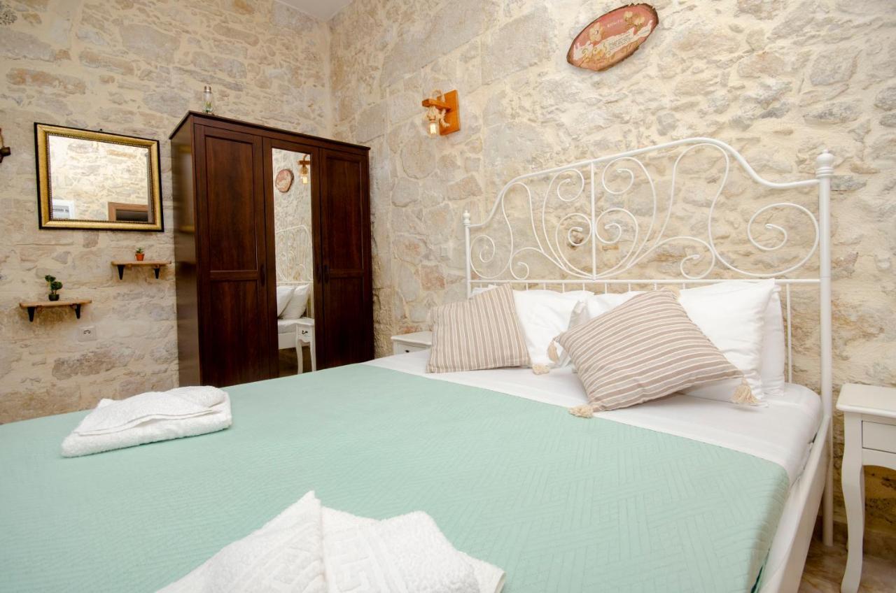 Ferienwohnung La Casa De Ioanna Kíssamos Exterior foto